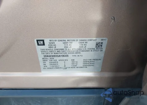 2018 Chevrolet Equinox Premier z USA, uszkodzony, nr VIN 2GNAXWEX9J6196335